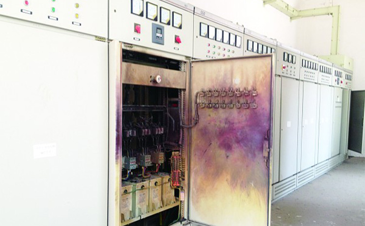 配電室火災750.465.jpg 配電室火災750.465.jpg