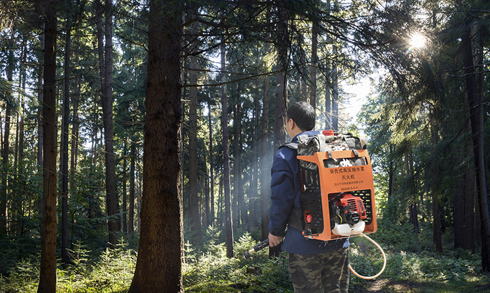 背負(fù)式高壓細(xì)水霧滅火機(jī).jpg 背負(fù)式高壓細(xì)水霧滅火機(jī).jpg