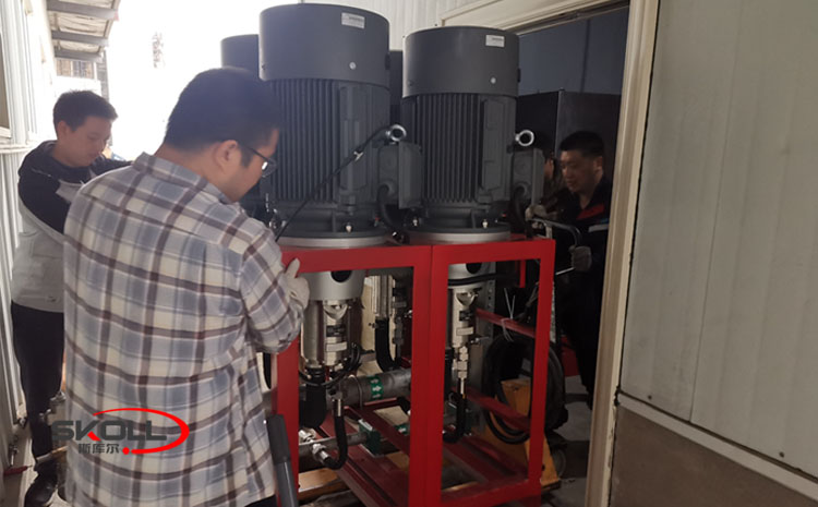 細水霧施工.jpg 細水霧施工.jpg