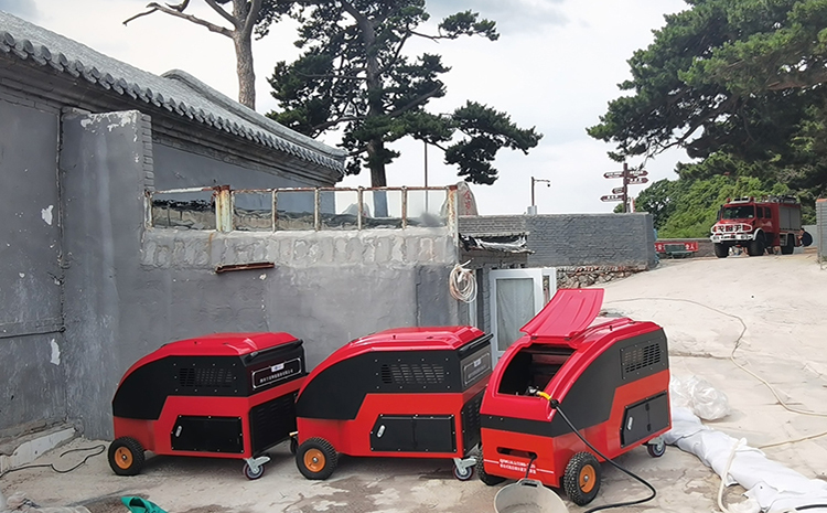 3臺移動(dòng)高壓細(xì)水霧.jpg 3臺移動(dòng)高壓細(xì)水霧.jpg