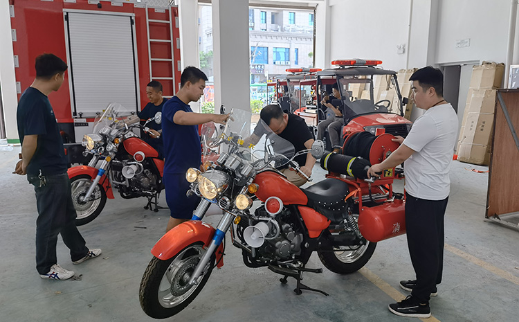 細水霧二輪消防摩托車.jpg 細水霧二輪消防摩托車.jpg